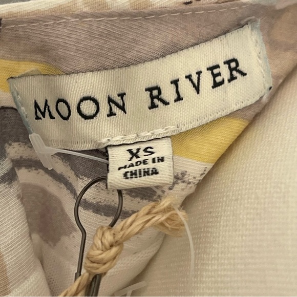 Moon River NWT Abstract Water Color Viscose Blend Dress Size XS - Picture 10 of 11